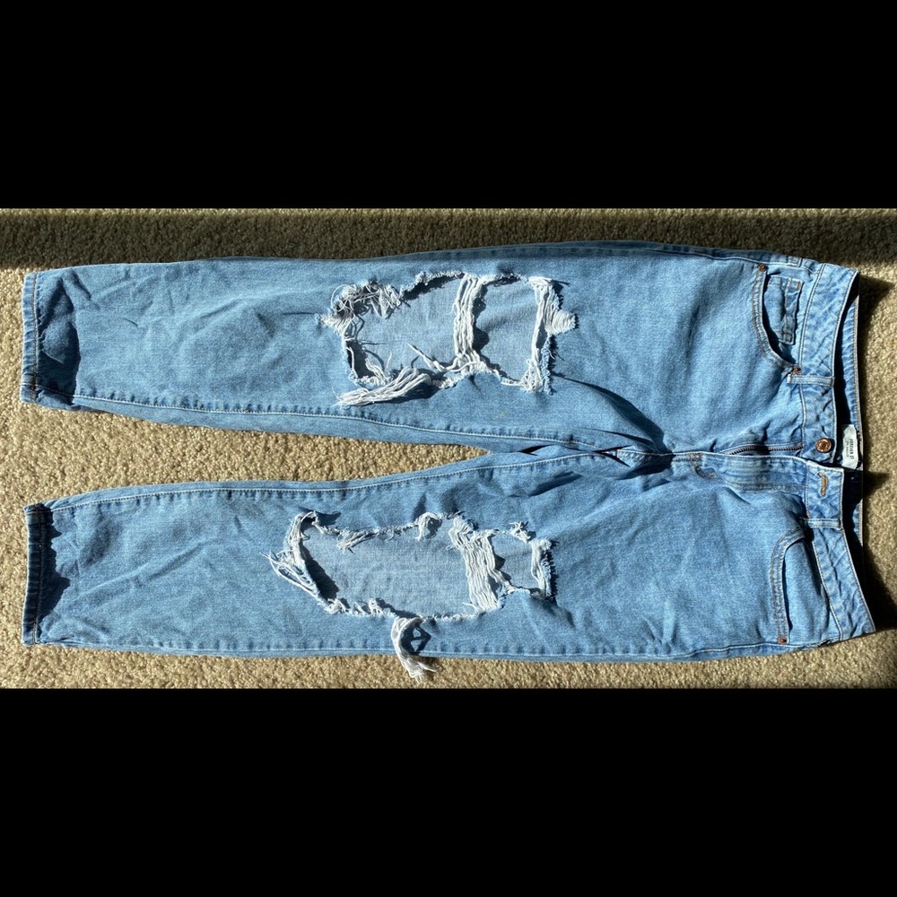Forever 21 distressed jeans